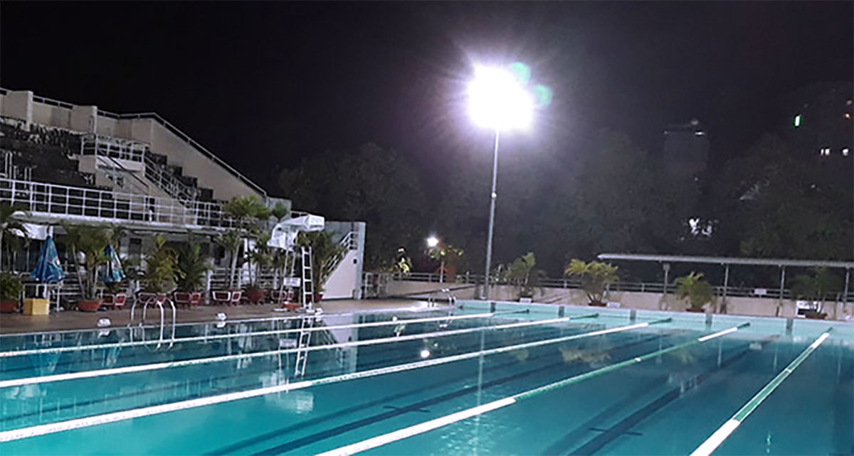 LED pool lighting: 5 things to know to help you make the right